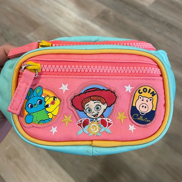 Disney fanny pack - Picture 4 of 4
